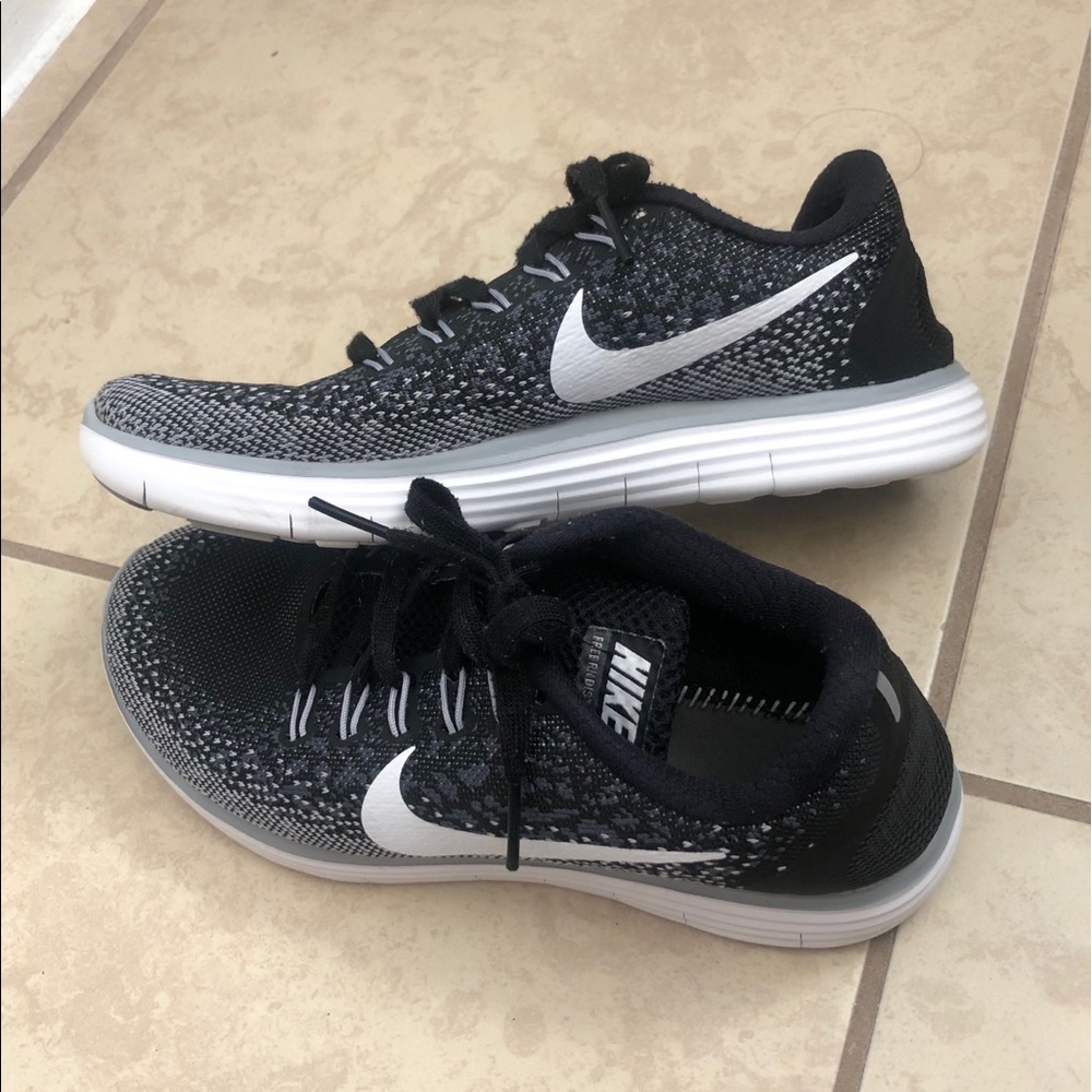 Nike Kids Fly Knit Ombré Sneakers Size 4